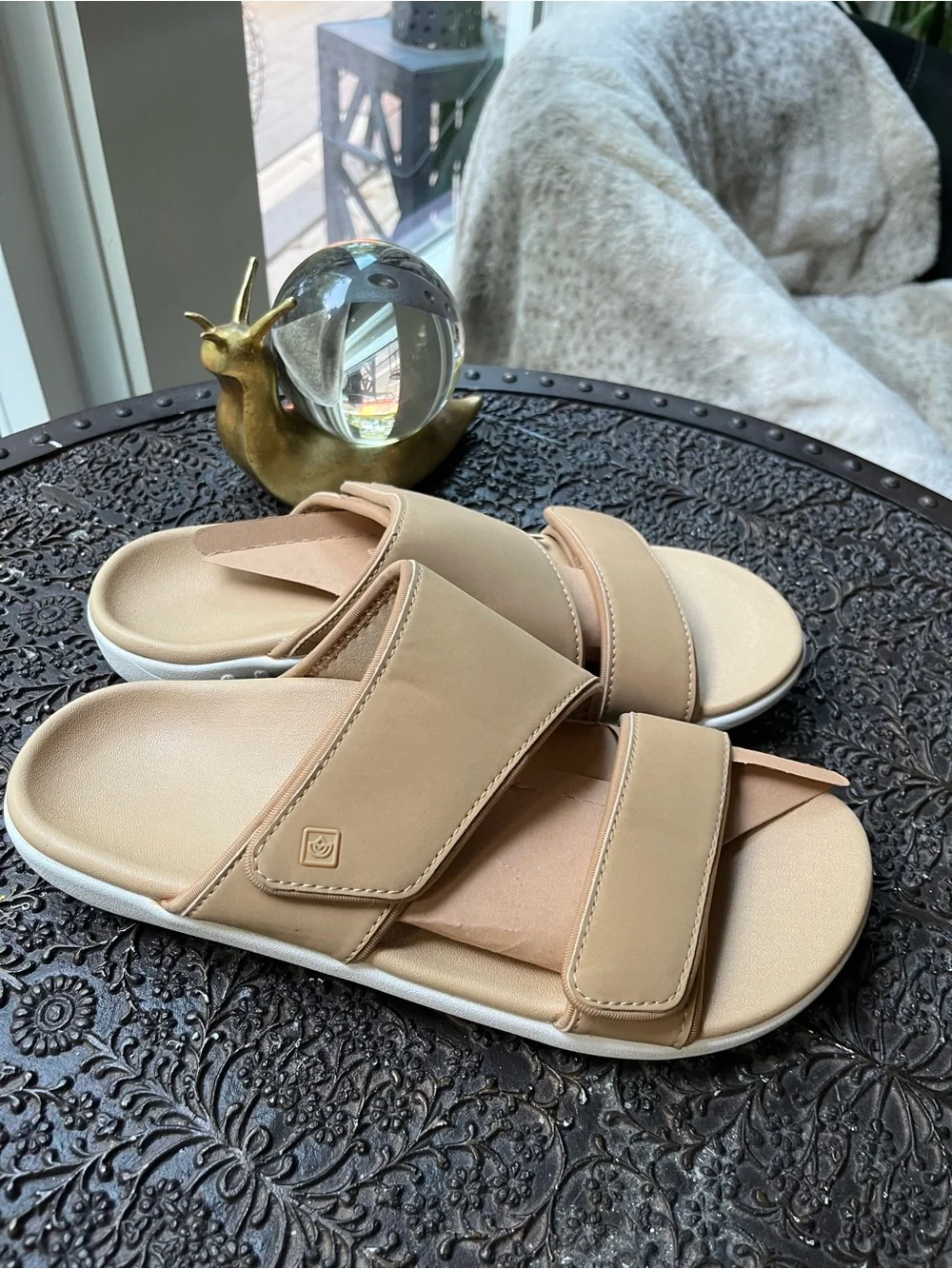 NEW SPENCO KHALO NUEVO SANDALS IN CHAMPAGNE TAN 9.5